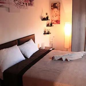 davids-family-apartmnt.it-romehotels.com/