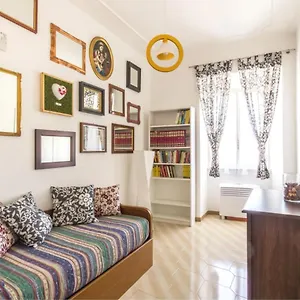 casa-rossi-trastevere-rome.it-romehotels.com/