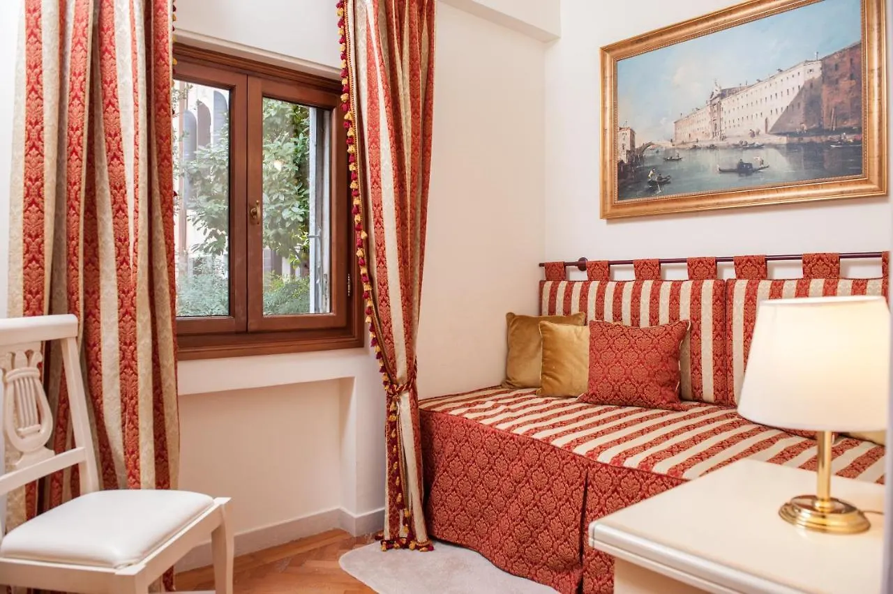 Apartment Ca' Dei Cuori On The Grand Canal Venice