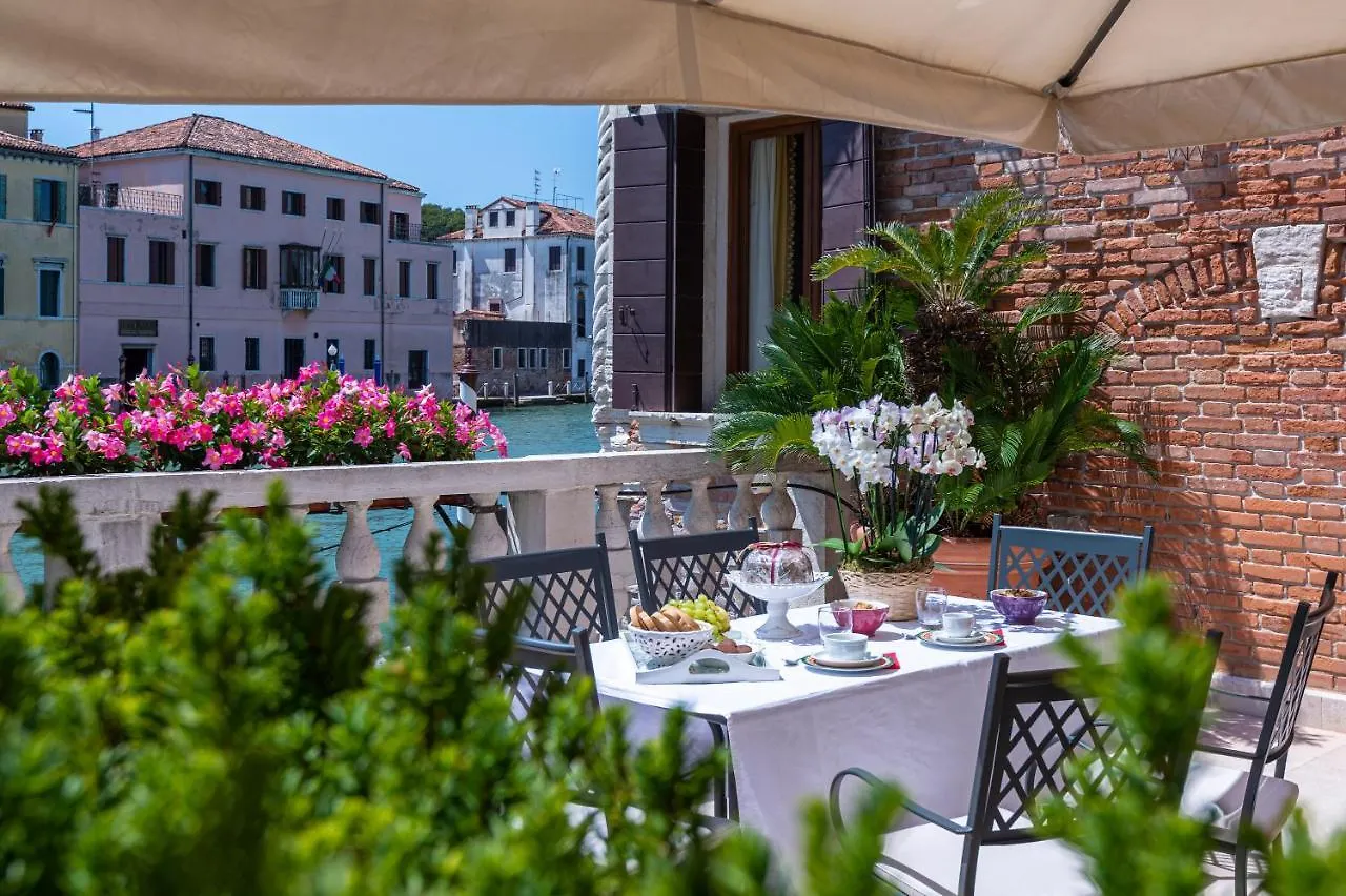 Ca' Dei Cuori On The Grand Canal Venedig 0*,  Italien